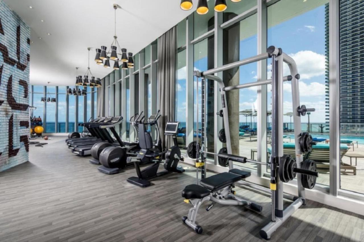 Contemporary Beach Resort Condos Dania Beach Eksteriør bilde